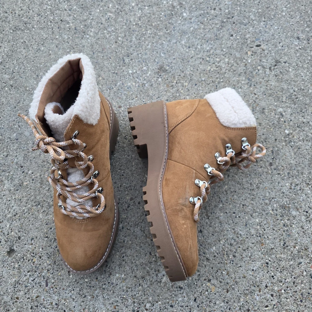 Universal Threat Women's Tan Suede Ankle Boots Size 8.5